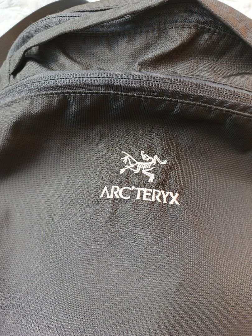 Arc'teryx Index 15 Backpack (Category: Backpacks) located in Manila. Submitted by thebrothrift (Listing ID 1402442126, Image 2). Description: Arc'teryx atom back pack✨ excellent to new condition issue: NASA picture na lahat nag details ‼️ color rate 9.9/10.