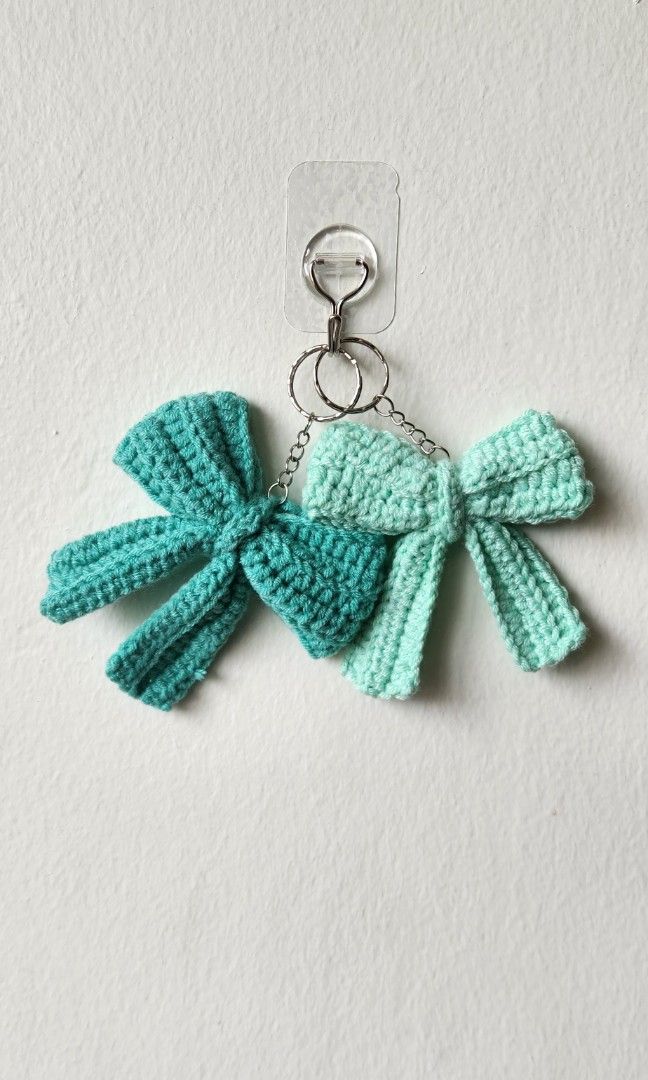 Bow keychains (Category: Handmade Craft) located in Singapore. Submitted by mojinacrochet (Listing ID 1402291546, Image 3). Description: made with milk cotton yarn can be custom made in other colours bulk orders can be done.