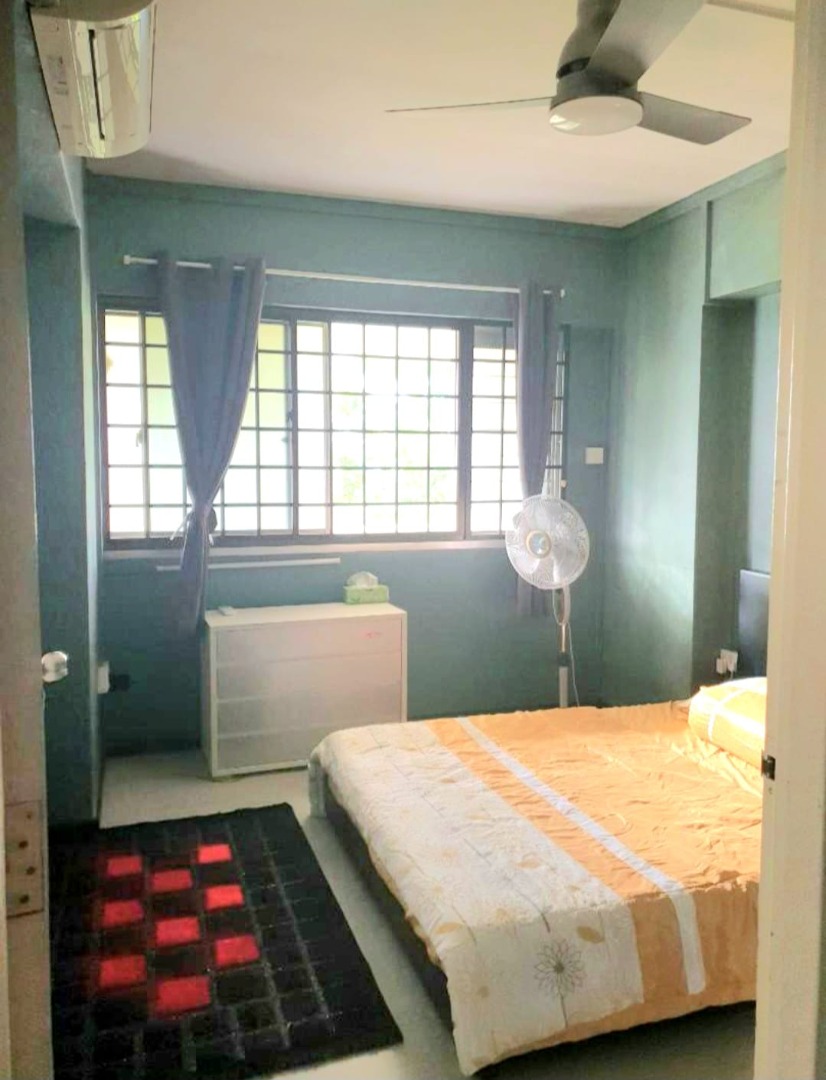 (Category: ) located in . Submitted by your_rental_specialist (Listing ID 1402410465, Image 1). Description: .