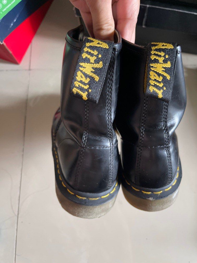Dr. Martens 1460 leather boots (Category: Boots) located in Quezon City. Submitted by needs4less (Listing ID 1402296877, Image 2). Description: .