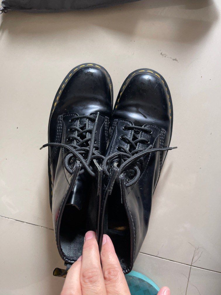 Dr. Martens 1460 leather boots (Category: Boots) located in Quezon City. Submitted by needs4less (Listing ID 1402296877, Image 1). Description: .