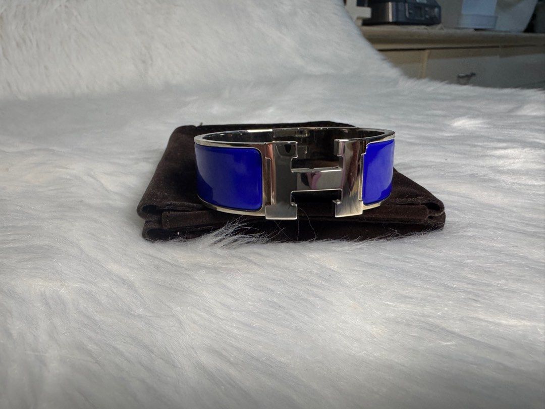 Hermes Clic H Bracelet Blue (Category: Luxury Accessories) located in San Juan City. Submitted by seeclosetfinds (Listing ID 1402410172, Image 1). Description: HERMES Royal Blue Enamel Palladium Plated Clic Clac ( Medium Size ) Condition : BRAND NEW Market Price : 45,000.00 Selling Price : 38,000.00.