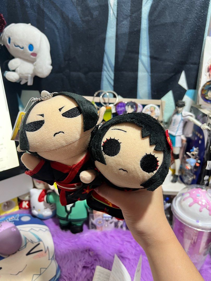 Hoozuki no reitetsu Assorted Merch - prices on description! (Category: Character Goods) located in Batangas. Submitted by zewuu__ (Listing ID 1402371828, Image 1). Description: Hoozuki price list: Hoozuki mini neso - 280 php Zashishi warashi neso - 220 php Yellow scroll - 350 php Figure set - 420 php Can badges - 65 each Shiro rubber charm - 100 php O-koh metal charm - 50 php.