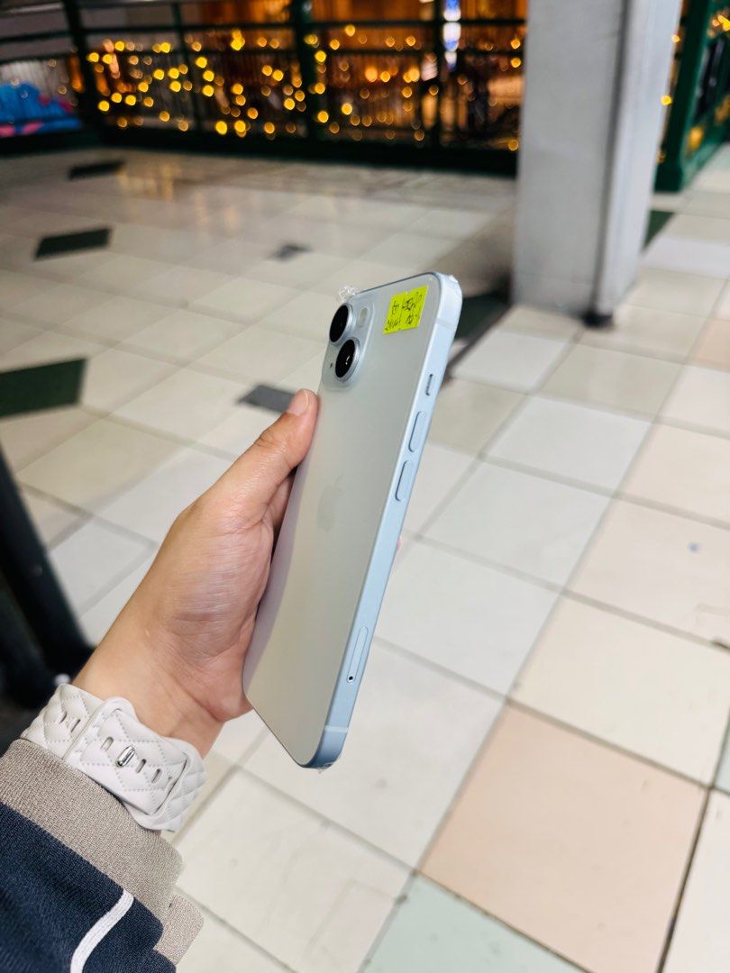 Iphone 15 128GB 98BH smartlocked NTC approved no issues (Category: iPhone 15 Series) located in San Juan City. Submitted by najihahtelecomshop2018 (Listing ID 1402424106, Image 3). Description: Legit Store | Original unit FOR SALE | TRADE / SWAP ▫️INSTALLMENT thru: 🔸Credit Card (straight / installment) 🔸Ggives / Gcredit + 6% interest 🔸Spay Later + 6% interest (RFS: Buy and Sell any kinds of Gadgets) Description: iPhone 15 128GG ( other GB are 