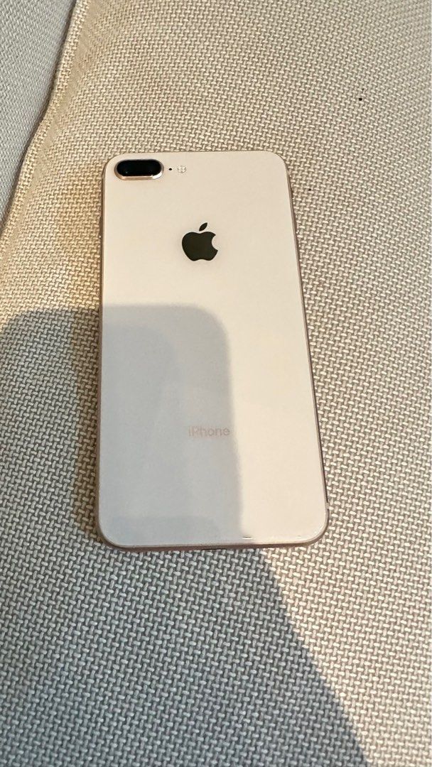 Iphone 8 plus 64gb rose gold (Category: iPhone 8 Series) located in Quezon City. Submitted by silentshopperxx (Listing ID 1402451630, Image 2). Description: Iphone 8 plus 64gb rose gold 100% all working, touch id & apple id no issue camera malinaw - Globe lock - Comes with charger Location: Quezon City (flexible meet up pls msg) .