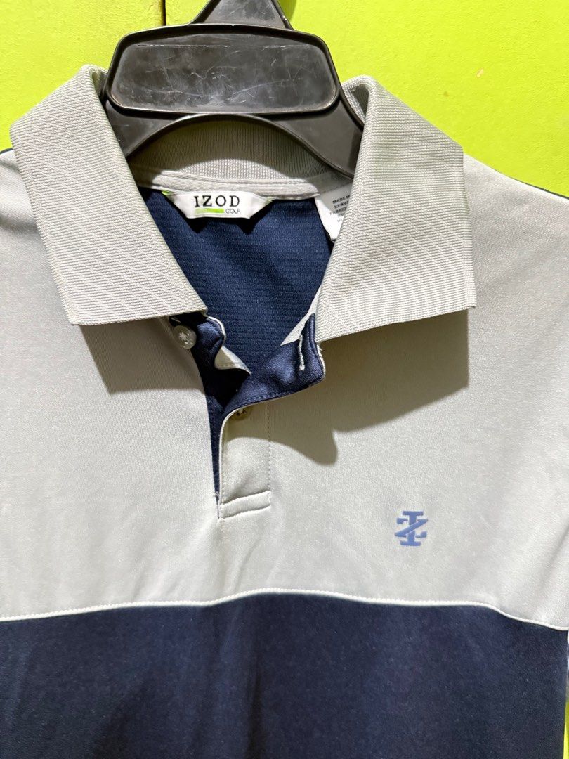 IZOD Golf Polo Shirt (Category: Tshirts & Polo Shirts ) located in Pasig City. Submitted by yuri0021 (Listing ID 1402305766, Image 2). Description: Gray Small 📍Pasig.