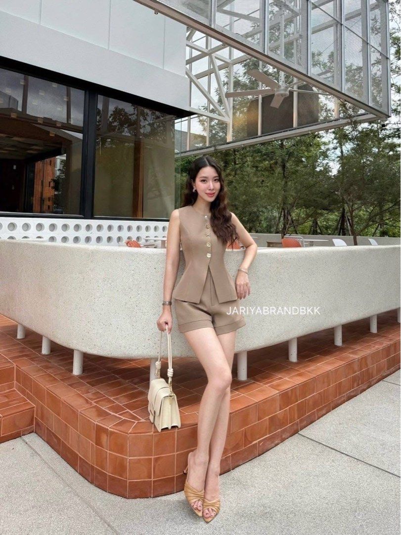 BKK Jariya Vest Shorts Set (Category: Sets or Coordinates) located in Paranaque City. Submitted by 1stofmay.ph (Listing ID 1402423467, Image 1). Description: Thailand Premium Items 🇹🇭 Vest Shorts Set Brand: Jariya Brand New Color: Mocha Size: Large PH On Hand Ready to Ship First to pay Basis (No Reservations) All sales are final (NO Return, NO Refund Policy) Cash on Delivery (COD) is not available. All orders must be paid in full at the time of