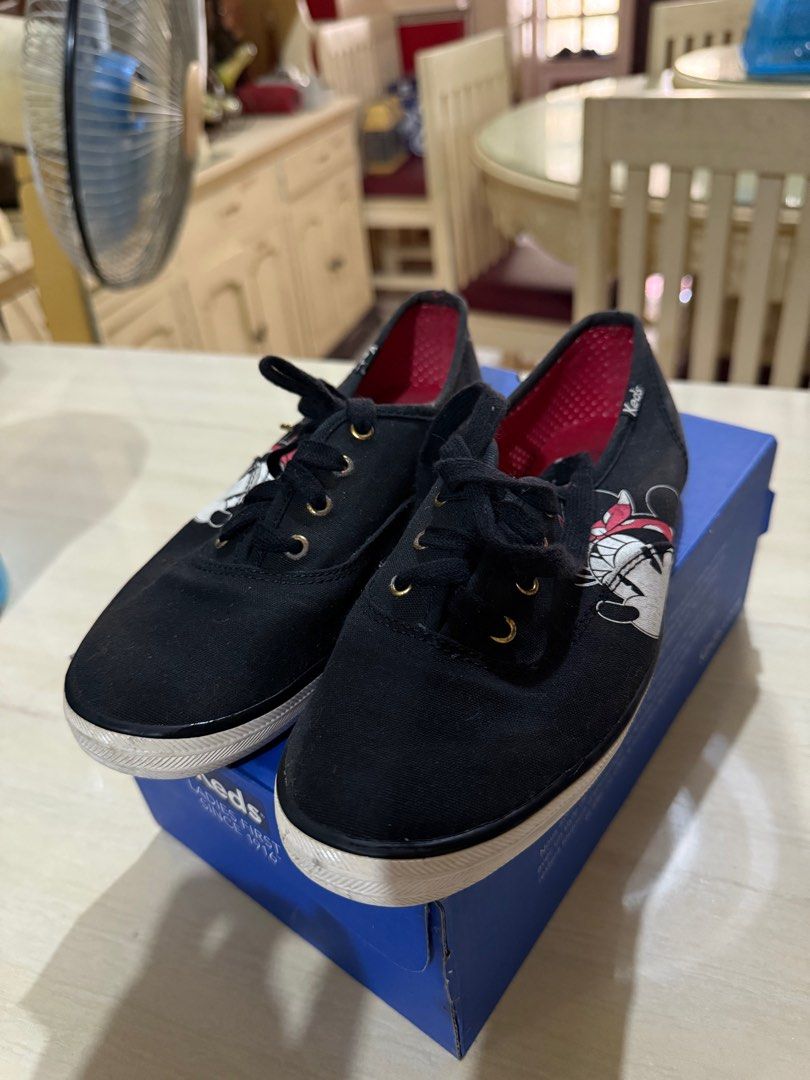 Keds Minnie Mouse Black Sneakers (Category: Sneakers) located in Paranaque City. Submitted by lovelea (Listing ID 1402354030, Image 3). Description: Black Keds sneakers featuring a limited edition Minnie Mouse design. The shoes have red polka dot lining. Comes with the original Keds box Comes with black laces and gold eyelets Only used once. Not using anymore just stored inside box Rfs: decluttering, too many sneakers.