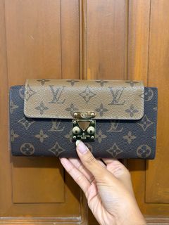 (Category: ) located in . Submitted by angelyelsha (Listing ID 1402459692, Image 1). Description: .