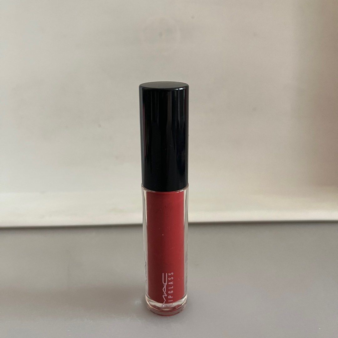 MAC Lipglass MARASCHINO STAR (Category: Makeup) located in Manila. Submitted by lessentiel.ph (Listing ID 1402301074, Image 1). Description: - MAC Lipglass MARASCHINO STAR - Clear tube with black cap - Full-sized product - Authentic MAC product.