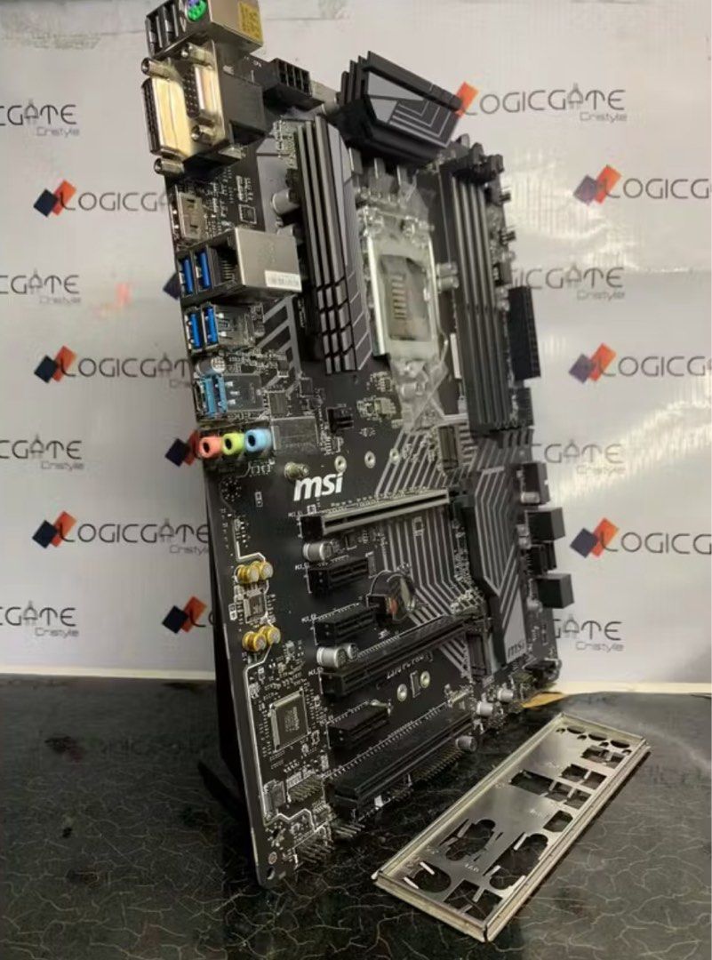MSI Z370 PC PRO MOTHERBOARD (Category: Other Gadgets) located in Bulacan. Submitted by ehysm (Listing ID 1402387859, Image 1). Description: Only checked if its working. Never been used..
