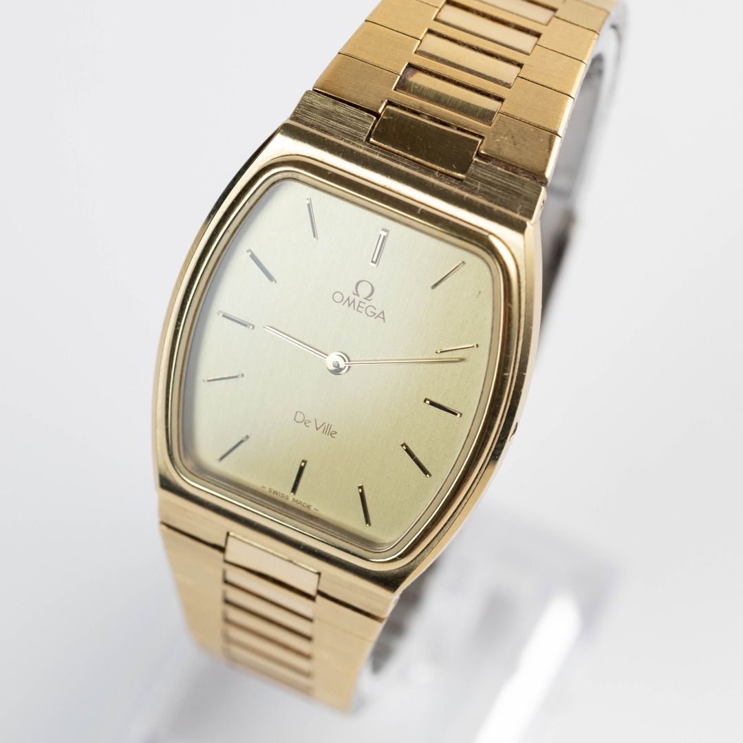 Omega De Ville Quartz Ref. 595.0030 (Category: Luxury Watches) located in Las Pinas. Submitted by collectiblewatchesmanila (Listing ID 1402385900, Image 2). Description: Omega De Ville Quartz Ref. 595.0030 A refined and minimalist dress watch from the golden era of Omega’s De Ville line. This vintage Omega De Ville Quartz Ref. 191.0052, dating from the early to mid-1980s, combines timeless design and Swiss precision in a slim gold-plated case wit