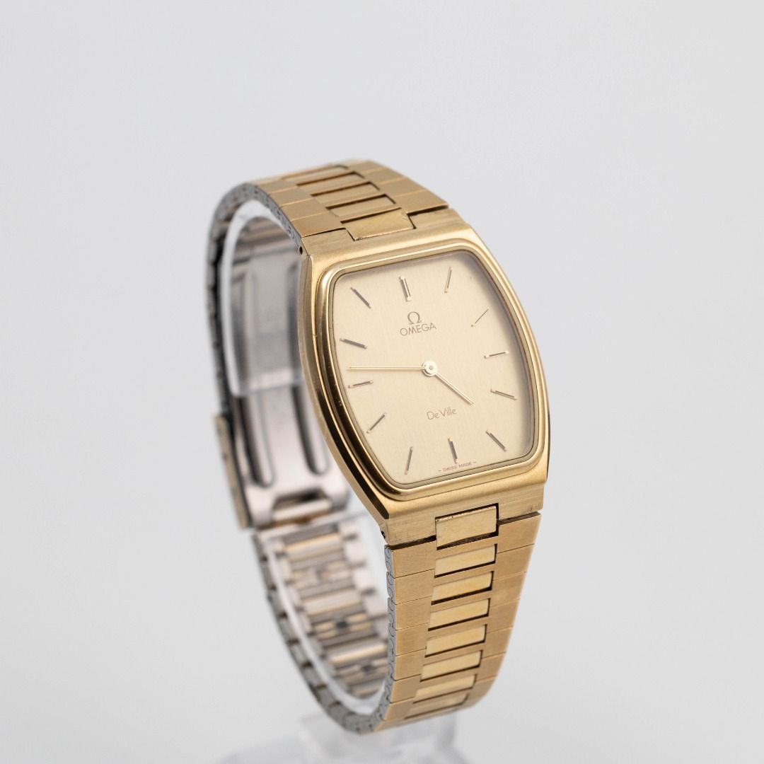 Omega De Ville Quartz Ref. 595.0030 (Category: Luxury Watches) located in Las Pinas. Submitted by collectiblewatchesmanila (Listing ID 1402385900, Image 3). Description: Omega De Ville Quartz Ref. 595.0030 A refined and minimalist dress watch from the golden era of Omega’s De Ville line. This vintage Omega De Ville Quartz Ref. 191.0052, dating from the early to mid-1980s, combines timeless design and Swiss precision in a slim gold-plated case wit