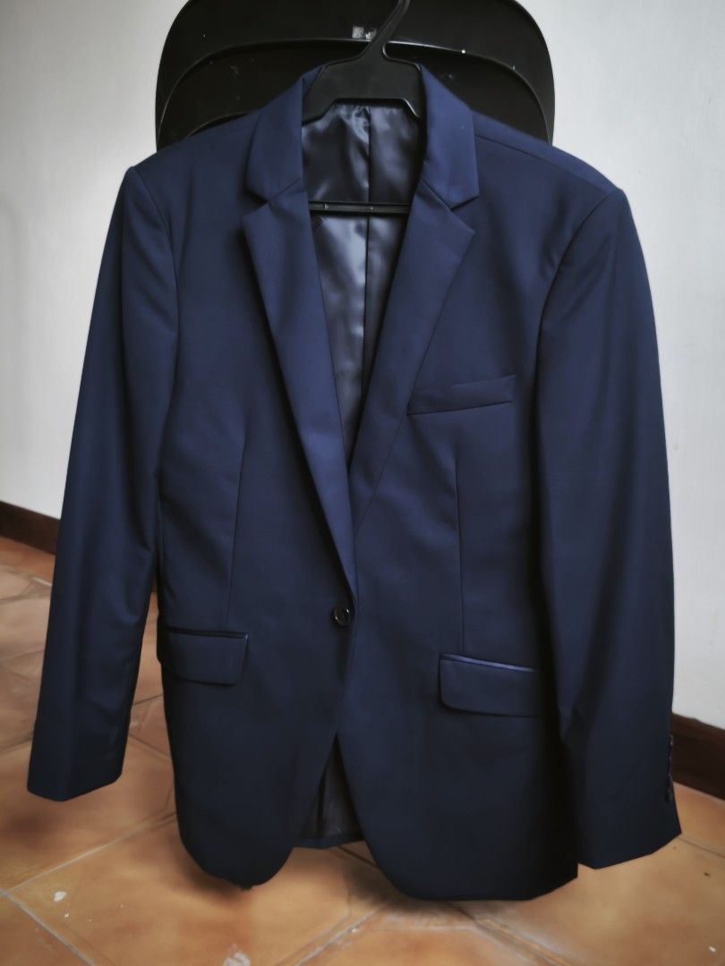 Onesimus Tuxedo Slim Coat 1 Button Suit (Category: Coats, Jackets and Outerwear) located in Bulacan. Submitted by lapd777 (Listing ID 1402331115, Image 1). Description: The suit was used once for a wedding. Kindly send me a message if you have other questions. Thank you..