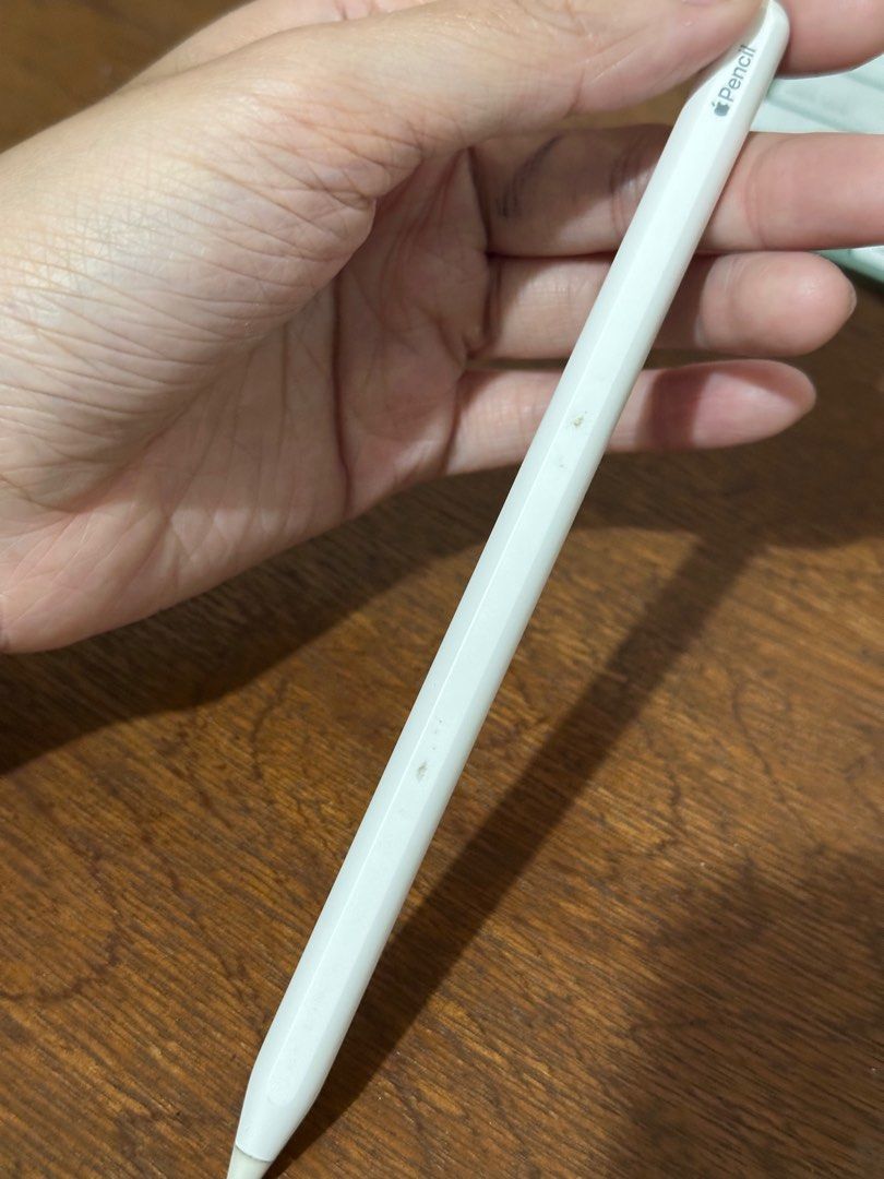 Original Apple Pencil 2 / 2nd generation FIXED PRICE (Category: Other Mobile & Gadget Accessories) located in Manila. Submitted by razelysonn (Listing ID 1402385429, Image 3). Description: FIXED PRICE - side by side posted - in great working condition Location : Binondo Manila .
