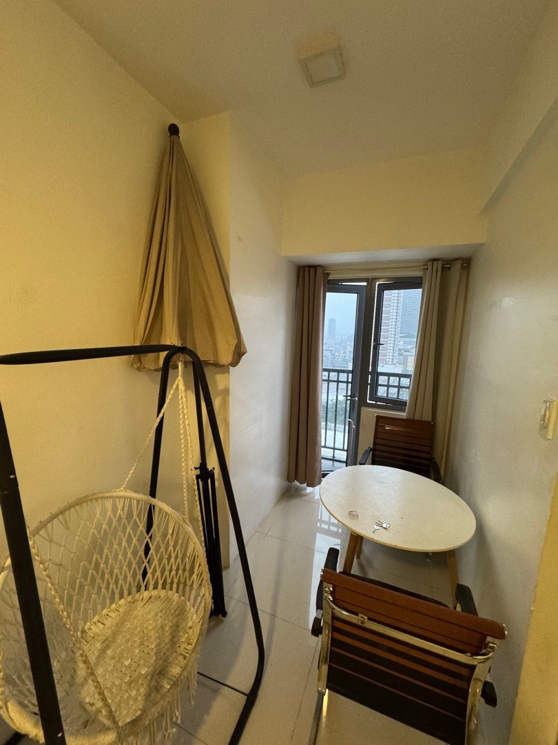 Outdoor Indoor Big Umbrella (Category: Umbrellas) located in Manila. Submitted by ivanchiao (Listing ID 1402462408, Image 2). Description: .