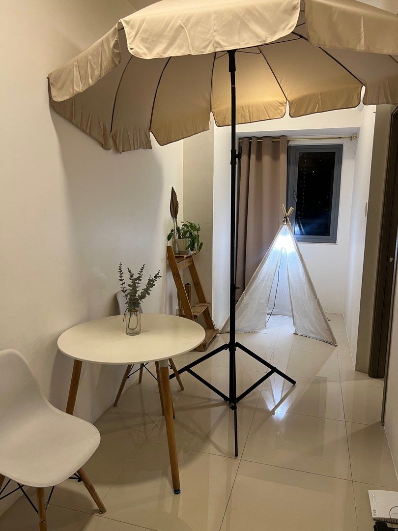 Outdoor Indoor Big Umbrella (Category: Umbrellas) located in Manila. Submitted by ivanchiao (Listing ID 1402462408, Image 3). Description: .