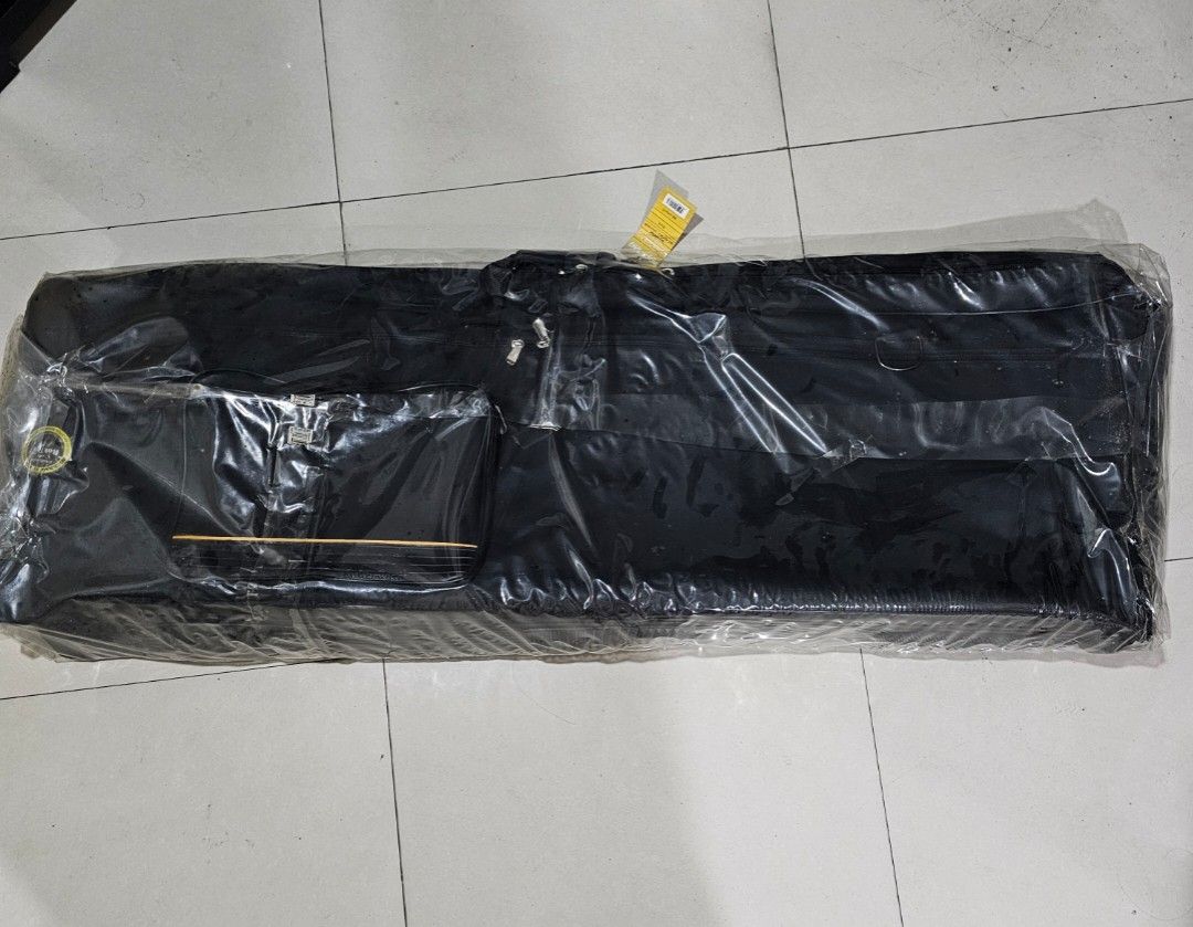 PIANO BAG 88 KEYS AUTHENTIC ROCKBAG (Category: Musical Instruments) located in Manila. Submitted by closet_ng_mama_ko (Listing ID 1402464135, Image 2). Description: DONT LIKE THE PRICE? FEEL FREE TO MAKE AN OFFER ❣ Item: 88 Keys Piano Bag Brand: Rockbag (Authentic) ➡️ Never used, kept in storage only ➡️ Spots are on the PLASTIC, not on the bag ➡️ Paid around PHP9K original price ❣PERFECT GIFT FOR ANY OCCASSION.
