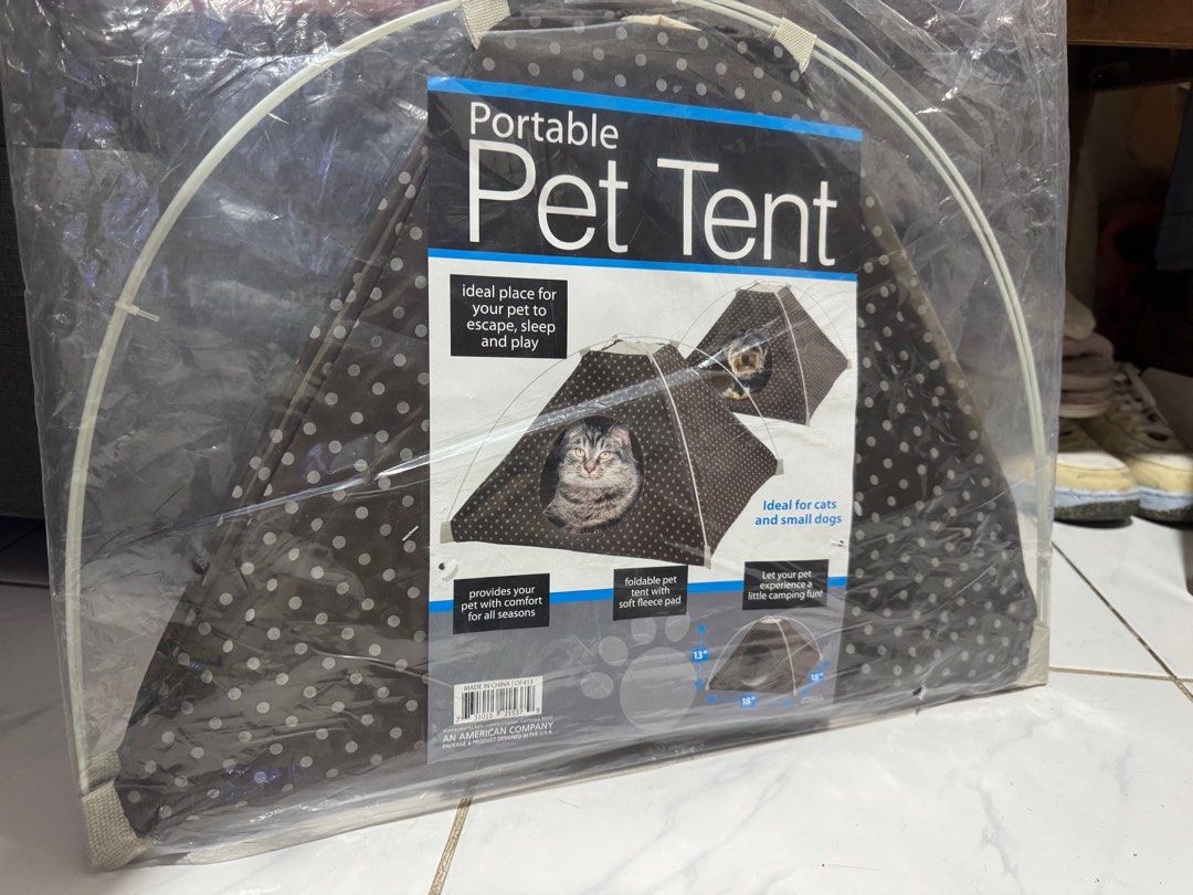 Portable Pet Tent (Category: Homes & Other Pet Accessories) located in Manila. Submitted by deoks (Listing ID 1402402543, Image 1). Description: Available on-hand Package and Designed in the USA .