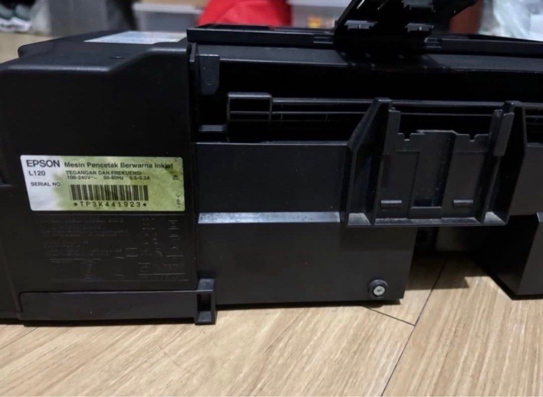 Printer Epson L120 (Category: Printers, Scanners & Copiers) located in Manila. Submitted by allysonorpia (Listing ID 1402364191, Image 1). Description: -REPOSTING- EPSON L120 - May ink pa - Complete cords pero wala na yung box RFS: Decluttering coz I need space + hindi na rin nagagamit Update!! May blinking red and green issue na ngayon 🥲 tried to fix it pero hindi ako ng makadownload ng resetter For pick up only Loc: Ermita Manila.