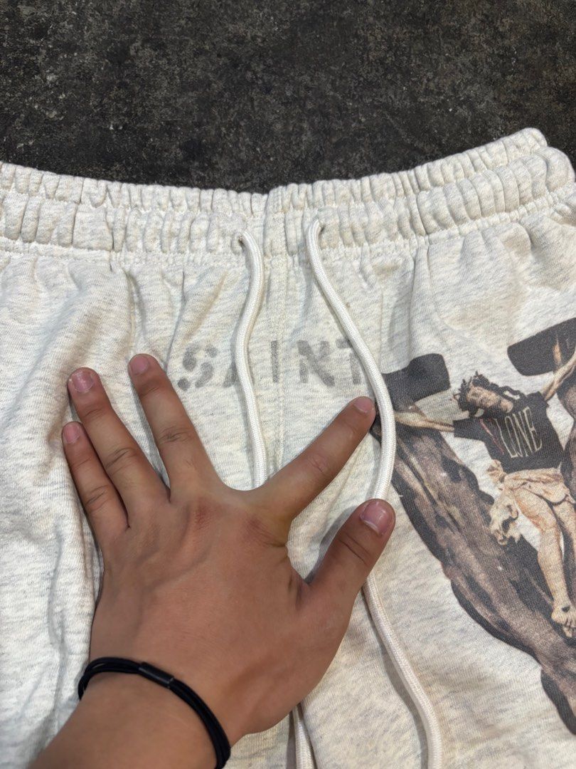 Saint Michael Vlone X Saint Michael Sweat-shorts (Category: Shorts) located in General Trias. Submitted by max_thrifted (Listing ID 1402312494, Image 3). Description: Saint Michael Vlone X Saint Michael Sweat-shorts Waist: 28 to 40 Length: 22 Excellent condition No issue Like new .