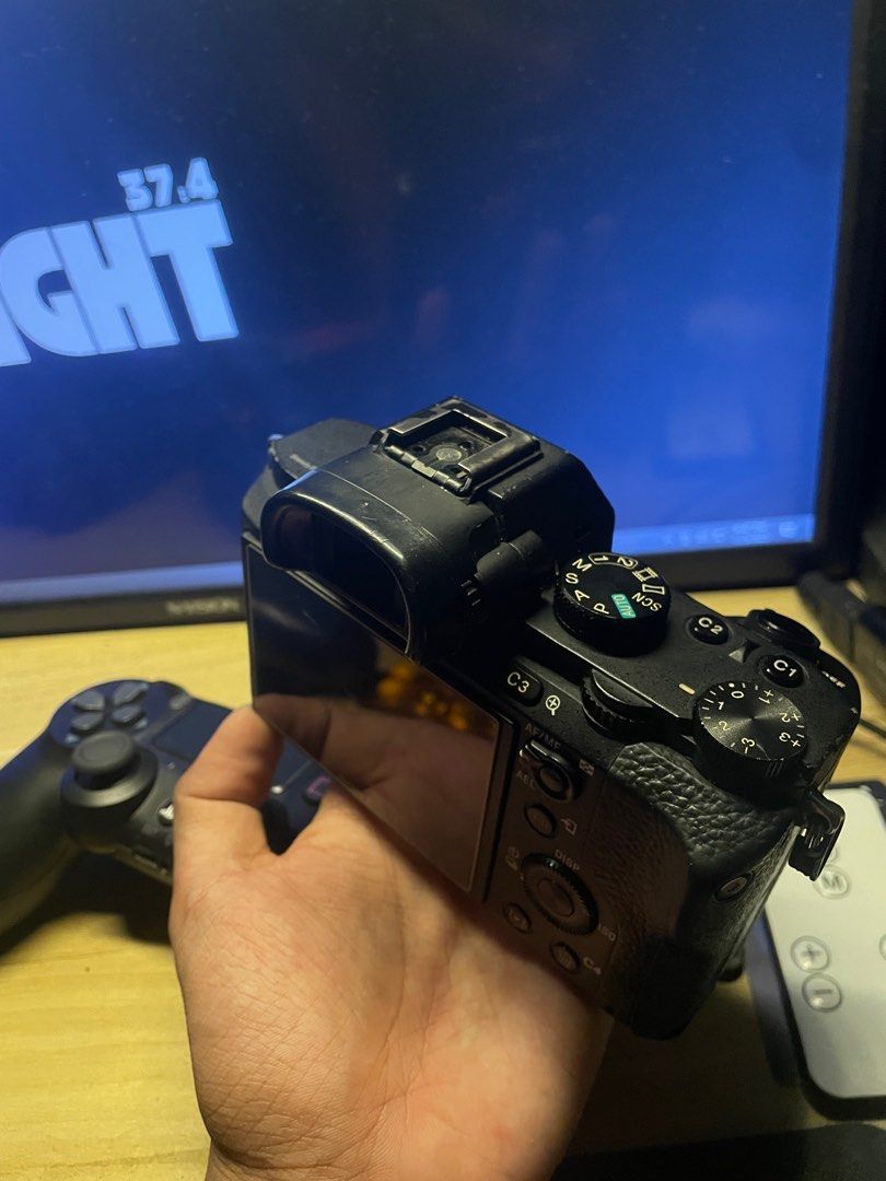 Sony Alpha a7 II Camera with Lens (Category: Cameras) located in Caloocan City. Submitted by dwayt1096942545 (Listing ID 1402399082, Image 2). Description: Sony Alpha a7 II Mirrorless Camera For sale: Sony a7 II body only 33,999 📍 Location: North Caloocan / Novaliches +10k if you want to include the 28–70mm lens.