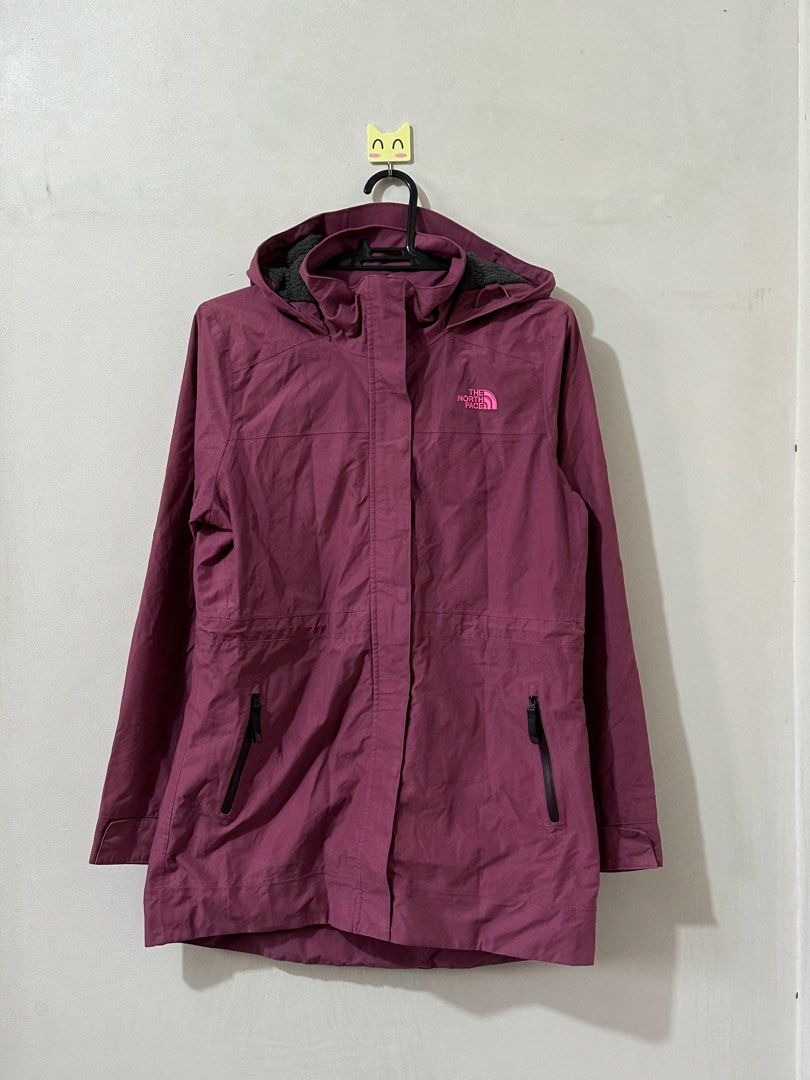 The North Face Parka Jacket Women Large (Category: Coats, Jackets and Outerwear) located in Balanga. Submitted by winterlab_ph (Listing ID 1402431176, Image 2). Description: Code: 0035 Width 20.5 Length 30 Shoulders 16.5 Sleeves 24.
