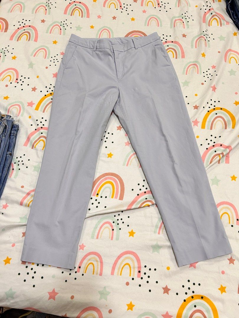 Uniqlo cigarette pants (Category: Other Bottoms) located in Binan City. Submitted by bellashops (Listing ID 1402466731, Image 1). Description: .