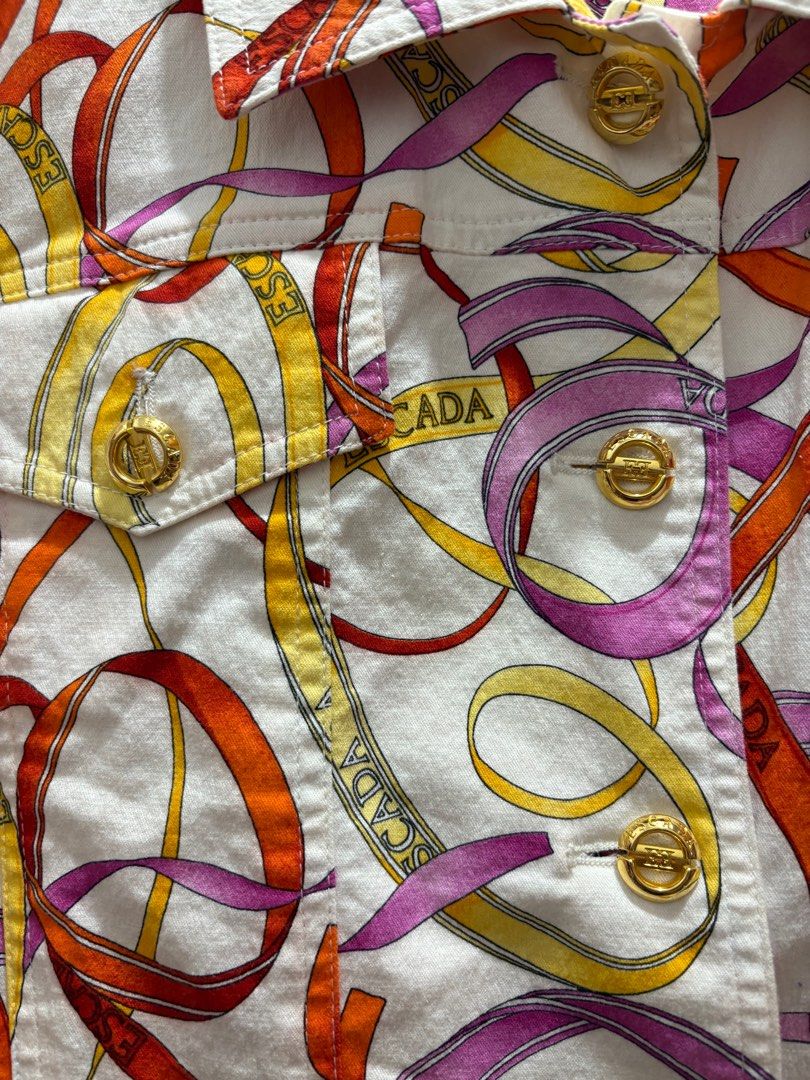 Vintage Escada Margaretha Ley Printed Jacket (Category: Coats, Jackets and Outerwear) located in Manila. Submitted by t_a_s_h (Listing ID 1402449882, Image 3). Description: - Size 38 - with coordinating pants ( +1550).