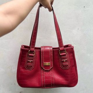 (Category: ) located in . Submitted by camisoule (Listing ID 1402329735, Image 1). Description: .