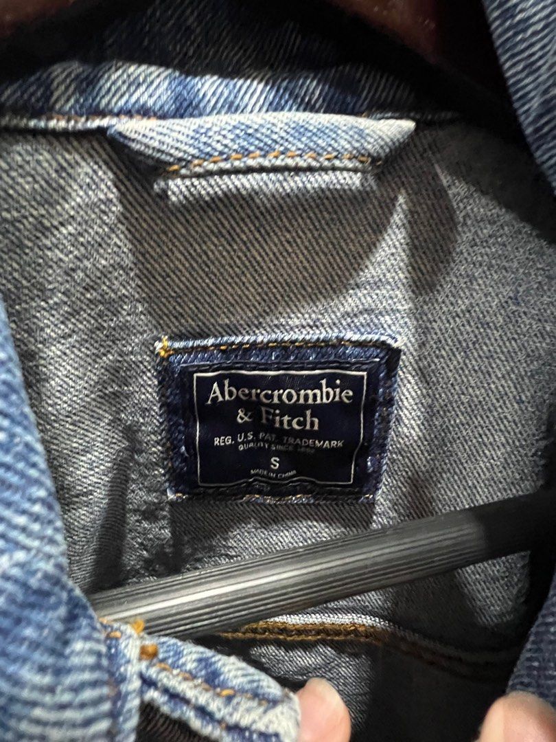 Abercrombie & Fitch Denim Jacket - Size S (Category: Coats, Jackets and Outerwear) located in San Juan City. Submitted by pattico (Listing ID 1402621411, Image 2). Description: Please message for inquiries! .