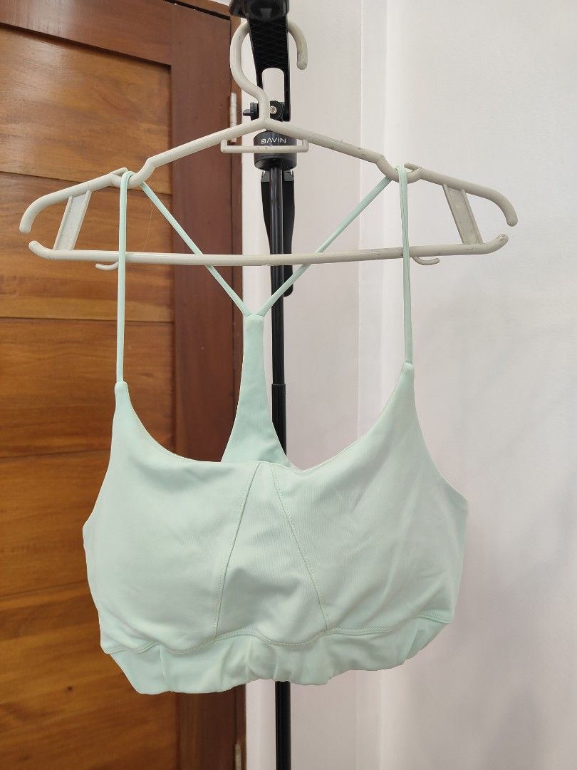 Active Sports Bra - Mint Green - Size M (Category: Activewear) located in Caloocan City. Submitted by cssasot (Listing ID 1402652171, Image 1). Description: - Mint green sports bra - Racerback style - Size M - Made of 88% polyester and 12% spandex - Machine washable - Wash with similar colors - Use non-chlorine bleach only - Cool iron if needed.