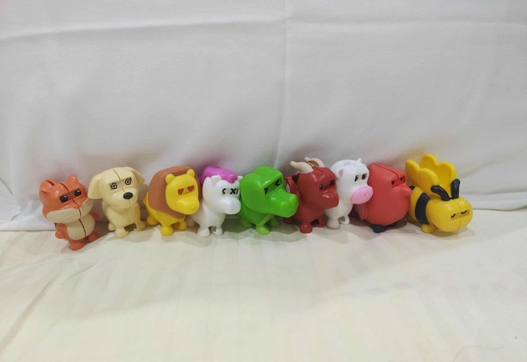 Adopt Me McDonald's Toys Bundle (Category: Kids Toys) located in San Juan City. Submitted by thesouthbeachedit (Listing ID 1402618703, Image 1). Description: Adopt Me McDonald's Toys Bundle .