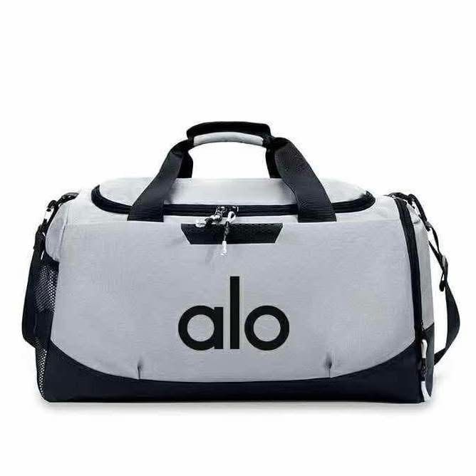 Alo Duffle Bag (Category: Beach Bags) located in Pasig City. Submitted by thehouseofcrystals (Listing ID 1402650863, Image 1). Description: ‼️Limited Stocks‼️ ✅ Selling stocks as is (if in doubt, please do not purchase) ✅ Actual photos already posted. ✅ Last price posted. ✅ Location: PASIG CITY ✅ Shipping via: LBC // Lalamove // Grab ✅ MOP: bdo // bpi // metrobank // gcash // maya // gotyme.