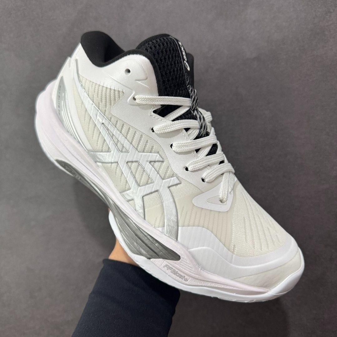 💕Authentic Asics Sky Elite FF 3 Size: 36-46 (Category: Sneakers) located in Singapore. Submitted by fashion.luxe (Listing ID 1402596542, Image 3). Description: ✨ Estimated delivery time: about 10 days. Sorry for the urgent order. ✨ Products are continuously updated..