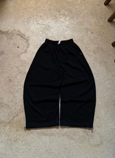 (Category: ) located in . Submitted by zynnstores (Listing ID 1402590036, Image 1). Description: .