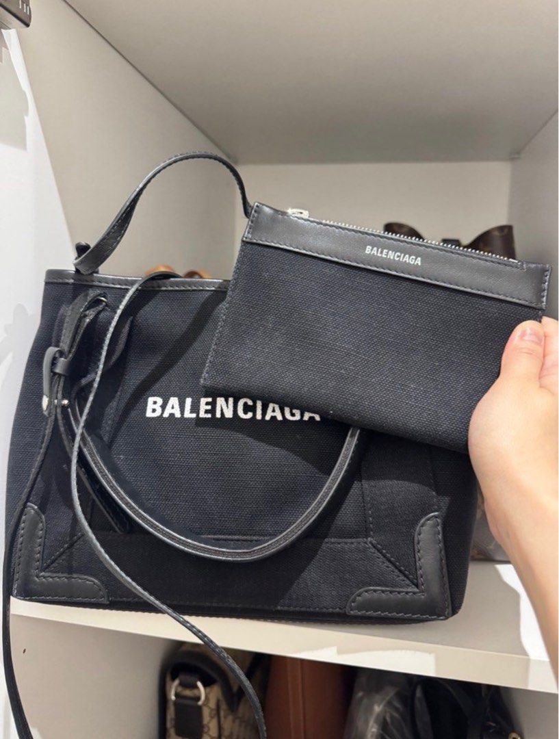 Balenciaga Navy Cabas S Tote Bag (Category: Luxury Bags & Wallets) located in Cainta. Submitted by jessicamaegalang (Listing ID 1402493552, Image 2). Description: .