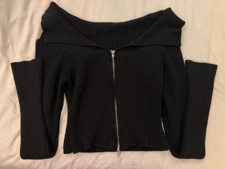 (Category: ) located in . Submitted by sharon_ysl (Listing ID 1402620108, Image 1). Description: .