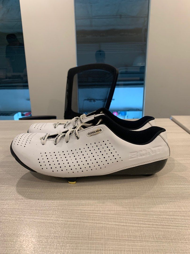 Bont Cycling Shoes (Category: Bicycles) located in Cavite. Submitted by biancosawali11 (Listing ID 1402541305, Image 2). Description: Vaypor Lace Size 44.5 W/ extra brand new lace Conditon : Seen in pictures .