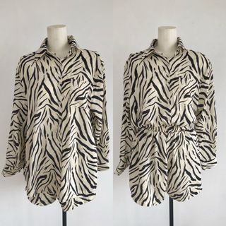 (Category: ) located in . Submitted by mkjpcloset (Listing ID 1402569034, Image 1). Description: .