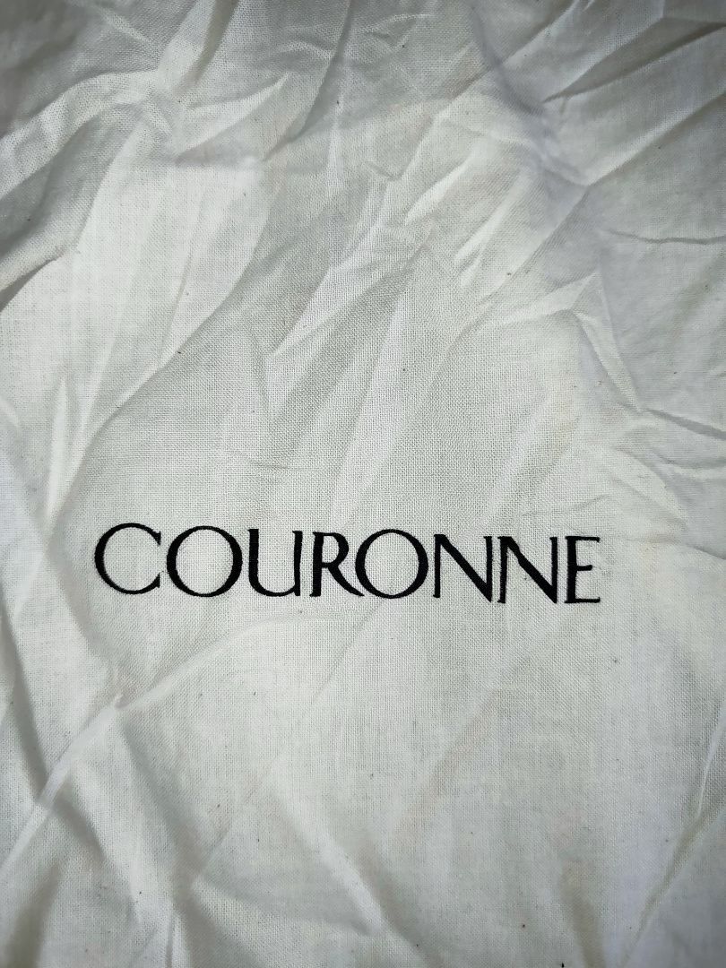 Couronne Tote Dust Bag (Category: Luxury Bags & Wallets) located in Davao. Submitted by jil88 (Listing ID 1402505435, Image 2). Description: size 19L x 17w .
