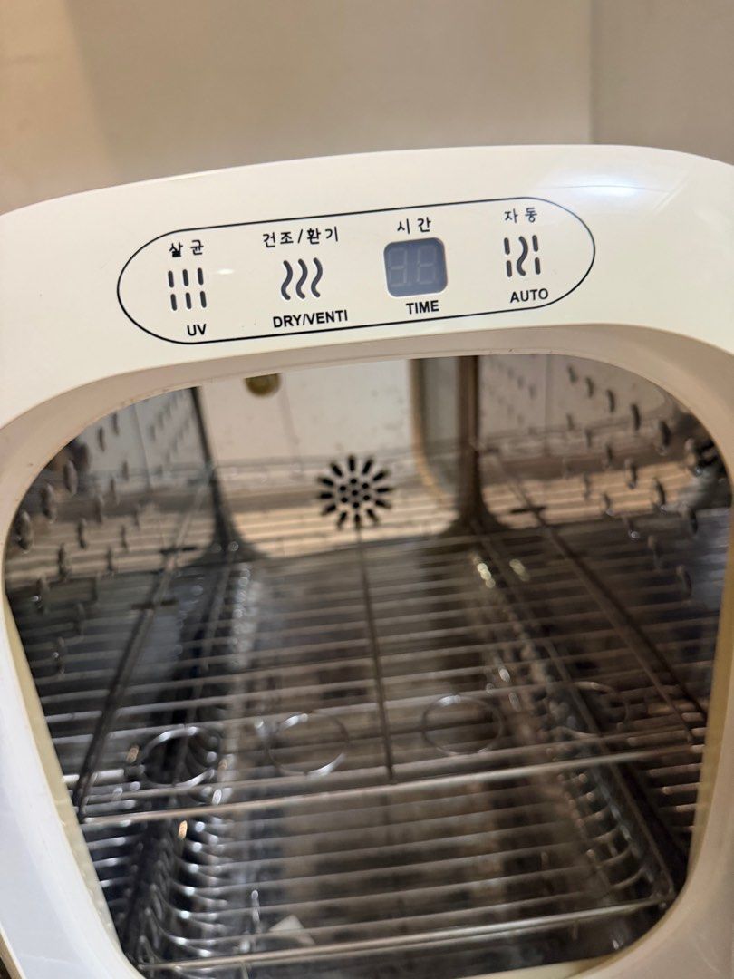 Ecomom Bottle Sterilizer (Category: Breastfeeding & Bottle Feeding) located in Manila. Submitted by mr.arnie (Listing ID 1402486036, Image 3). Description: Lightly used Functioning well.