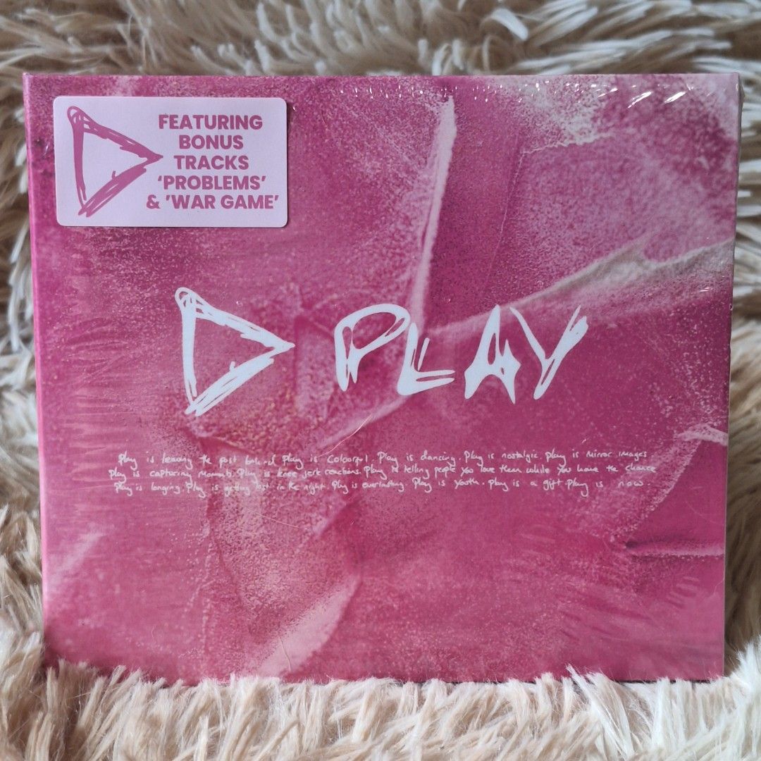 Ed sheeran play (Category: Vinyls) located in Caloocan City. Submitted by collectionsitems (Listing ID 1402593062, Image 1). Description: Sealed D-Play vinyl record. Features bonus tracks 'Problems' and 'War Game'. The tracklist includes: Opening, Sapphire, Aeizam, Old Phone, Symmetry, Kamera, In Other Words, A Little More, Slowly, Don't Look Down, The Now, For Always, Heaven, Problems, and War Game..
