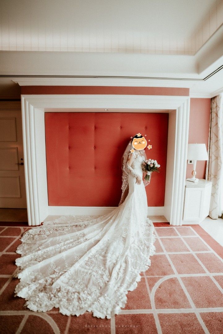 Elegant Lace Wedding Gown (Category: Evening dresses & gowns) located in Makati City. Submitted by olxph_jac (Listing ID 1402514296, Image 3). Description: - White wedding gown - Intricate lace detailing - Long train - Long sleeves - Mermaid/trumpet style - Fitted bodice, flares below hips - Ideal for special occasions Original price: 53k By: Job Dacon Size: Med to Large built (with big box) Used once at Ust church (wedding) and Okada (pictorial)
