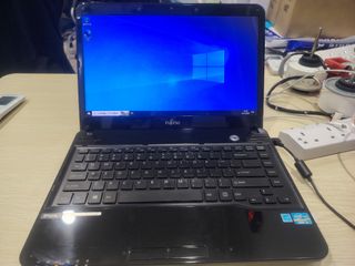 （分類：）位於 。 由 second_hand2000 提交（商品編號 1402489526，圖片 1）。簡介： 。