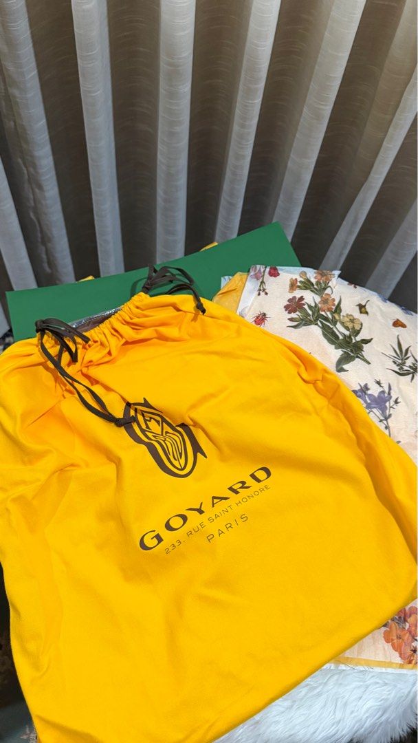 Goyard boheme in navy (Category: Luxury Bags & Wallets) located in Bulacan. Submitted by lovetoshop.ph (Listing ID 1402617383, Image 3). Description: Rare! Brand new and authentic..