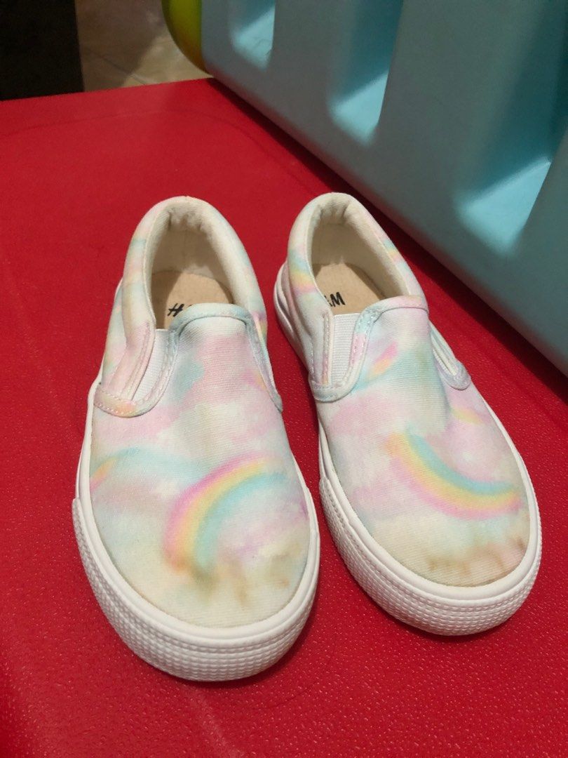 H&M shoes (Category: Babies & Kids Fashion) located in Bacoor. Submitted by declutteredbygem (Listing ID 1402577085, Image 1). Description: .