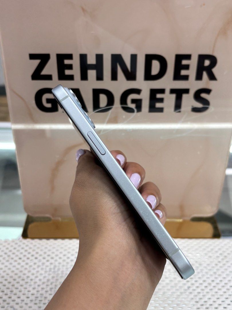 iPhone 15 128GB OPENLINE (DUAL SIM) (Category: iPhone 15 Series) located in San Juan City. Submitted by desireebayal96 (Listing ID 1402642727, Image 2). Description: iPhone 15 (BLUE) * 128GB * DUAL SIM * OPENLINE * ANY SIM * CH VARIANT * 88% BATTERY HEALTH (ORIGINAL NOT BOOSTED CAN CHECK 3UTOOLS) * 97% SMOOTH * NO ISSUE * NO HISTORY OF REPAIR * NOT REFURBISHED * FACE ID & TRUETONE WORKING * UNIT ONLY NOTE: HINDI PO MASYADONG MAKINIS. (PLEASE CHEC