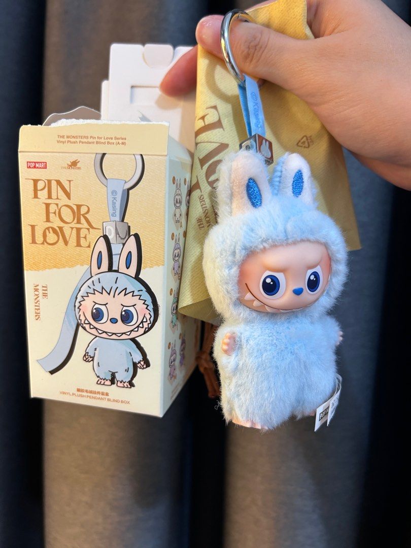 Pin For Love Labubu [D], Hobbies & Toys, Toys & Games on Carousell