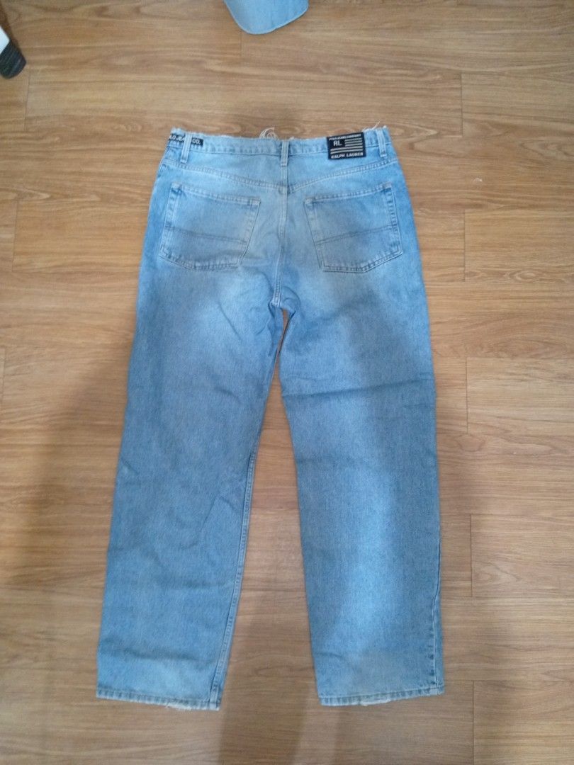 Polo Jeans size 34W 32L (Category: Jeans) located in Mandaluyong City. Submitted by dlr12 (Listing ID 1402504796, Image 2). Description: ✅ Item Condition: All items are either brand new or preloved, as specified. 👚 Clothes and shoes are personally owned (not ukay). They have been washed or cleaned before, but may smell like cabinet due to storage. 🏠 Some home items are gently used but still in good or perfect condition. ✅ Meet-up Location: 📍 P